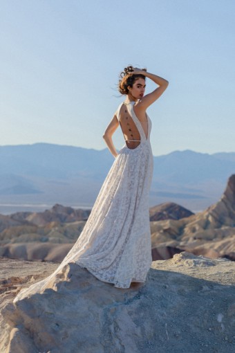 Wilderly Bride F386 - Dowson #1 Lavender/Ivory thumbnail